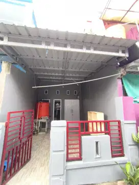 Disewakan Rumah 1.5 lantai di Borong Raya