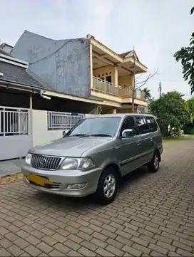 KIJANG LGX EFI 2000cc 2004 ISTIMEWA