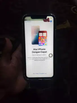 I phone XR 256gb Lock Icloud