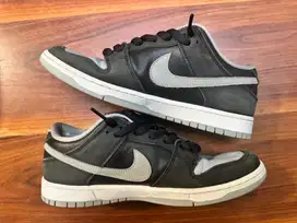 Jual sepatu nike size 44: SB Dunk Low Pro J-Pack - Shadow
