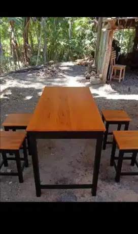 Meja set warmindo