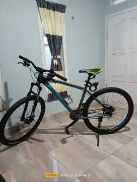 Sepeda gunung mtb 27.5 ins, merk