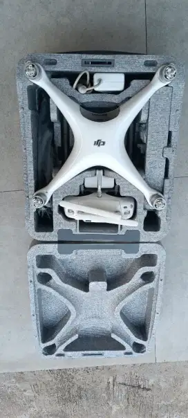 Dji phantom 4 standar