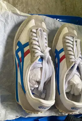 Sepatu Onitsuka tiger