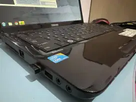 LAPTOP TOSHIBA CORE I3 SUDAH SSD