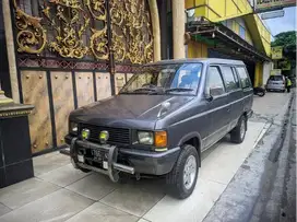 Isuzu panther 2.2 Golden 1993 plat s vena mobil bekas sekoto kediri