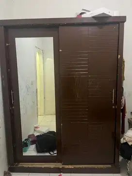 Lemari Pakaian Murah