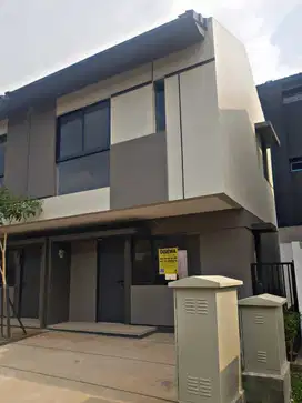 Disewa Unit Baru dan Hoek 3 KT, 3KM di Park Serpong Citzen Park East