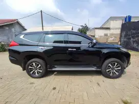 Pajero Sport Dakar 4x2 2018 Hitam