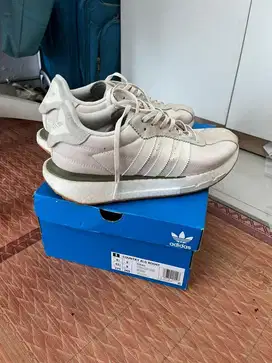 Adidas Country XLG Boost