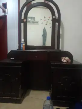Meja rias kayu jati tua