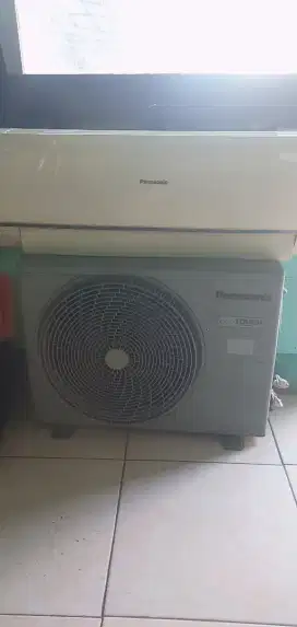 Service ac,bongkar pasang ac,cuci ac,isi freon dll