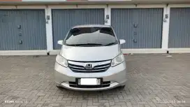 Honda FREED 2009 SD AT