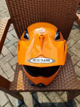 Helm Zeus supermoto orange
