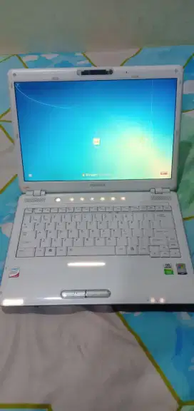 Laptop Toshiba M800
