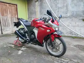 CBR 250R CBU KM Rendah Pajak Isi Panjang Mulus Antik Full Orisinil