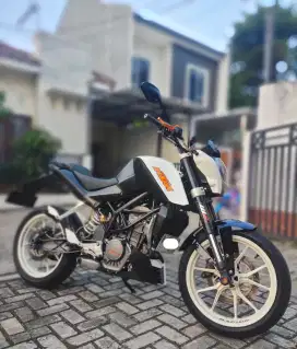 KTM Duke 200 bisa TT