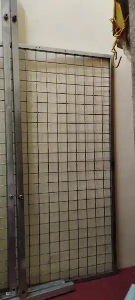 Tiang Besi Pajangan