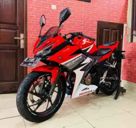 Honda cbr 150 R 2018