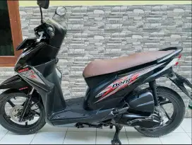 HONDA BEAT HITAM FI 2015