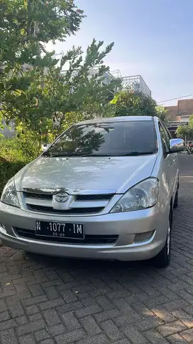 Toyota Innova matic type V 2.0