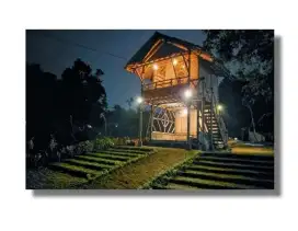 Gazebo Dua Lantai