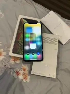 Dijual Iphone Xsmax 256GB Grey Resmi Ibox Lengkap ada minus