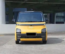 Wuling Air EV listrik tahun 2022 km3rb warna kuning