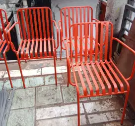 Kursi besi outdoor