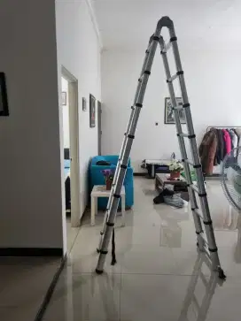Tangga Teleskopik 2,5 Meter