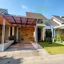 [RUMAH CANTIK SEMI FURNISHED BERADA DIPERUMAHAN ELIT SLEMAN JOGJA