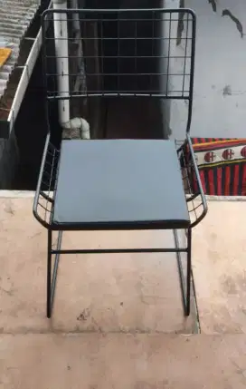 Kursi besi cafe santai outdoor indoor