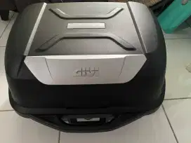Box givi E43 + brecket ori nmax old