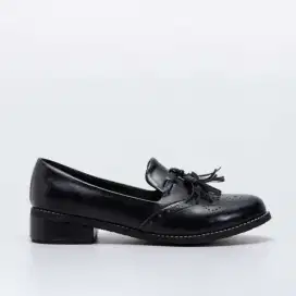 Sepatu Loafers Kulit