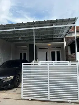Rumah siap huni komplek permata biru dekat UIN UPI bandung