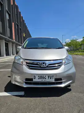 Honda Freed 2012 Bensin