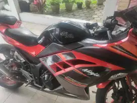 Ninja 250 special edition color