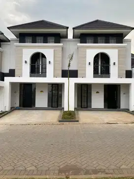 DiJUAL Rumah 3lt Strategis Tengah Kota Di Majapahit Semarang Kot