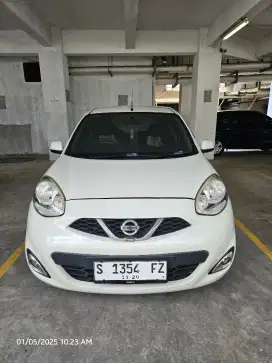 Dijual Nissan March Putih 2014 mulus terawat service record Nissan