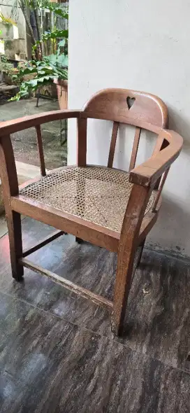 Dijual kursi jati tua rotan set 4 buah