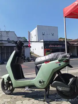 SEPEDA LISTRIK U-WINFLY D70 DENGAN DESAIN TERBAIK