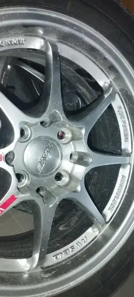 VELG DAN BAN R.15