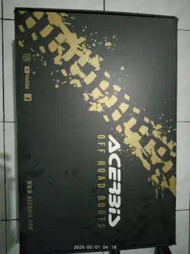 Boots x-team trail