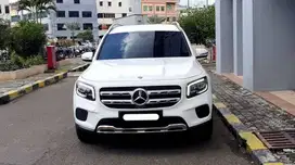 mercedes benz mercy glb200 progressive line 2020 biru