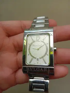 Jam BVLGARI pemberian orang tua
