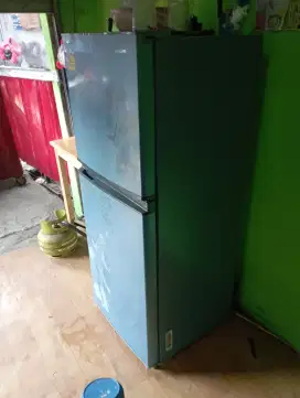 Kulkas Sharp 2 pintu