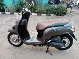 Fore sale Scoopy 2019 dan Vario 2014