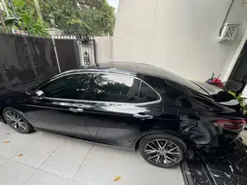 Toyota Camry 2.5 V Tahun 2022