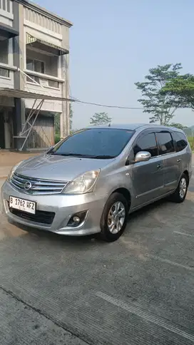 Nissan Grand livina 2012 Bensin