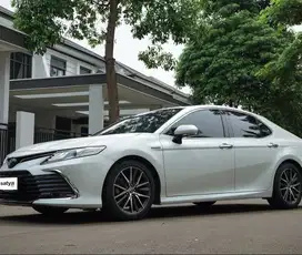 Dijual Camry 2.5 Hybrid tahun 2023